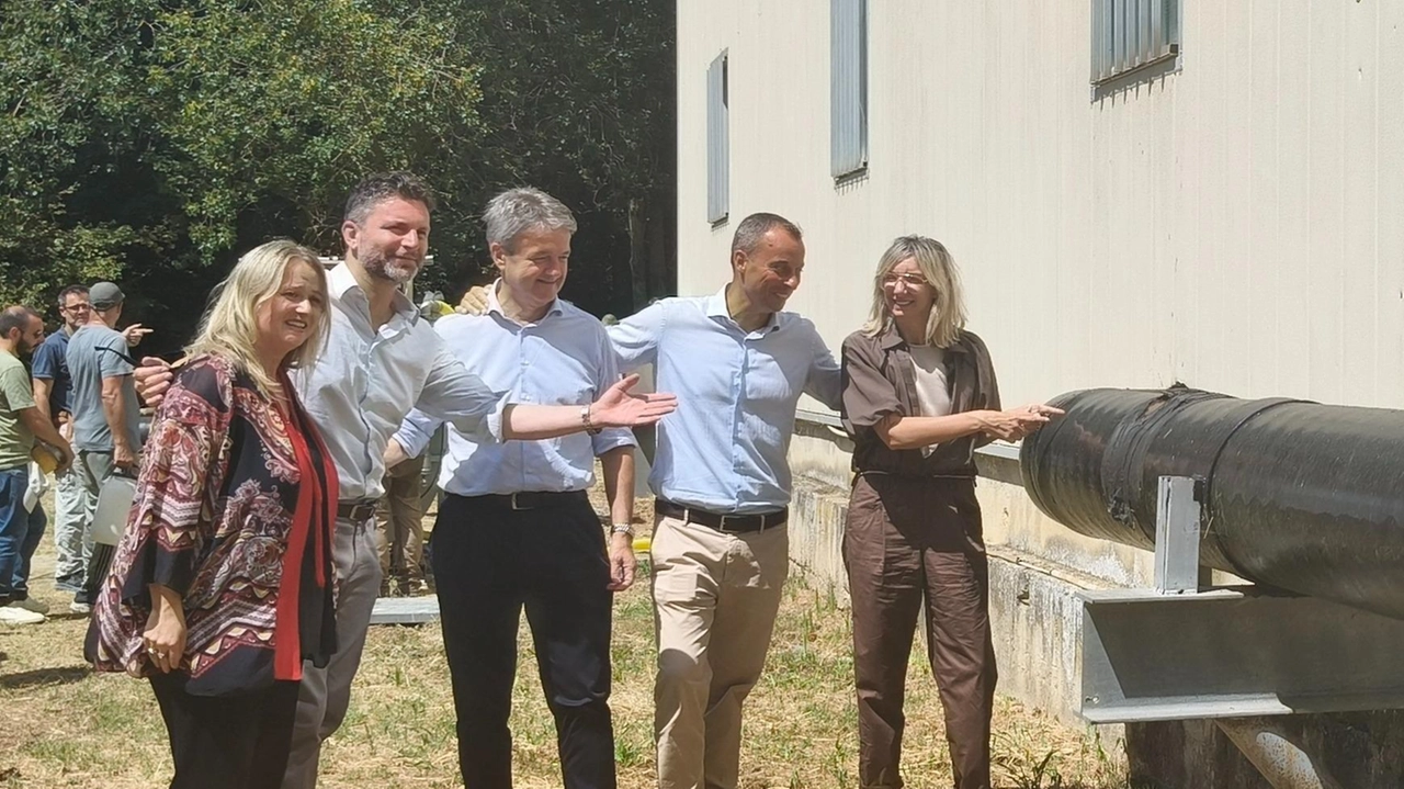 L’obiettivo è alimentare il lago Trasimeno per migliorarne il livello idrometrico . Ma assicurandosi che nel processo non ci siano contaminazioni biologiche. L’obiettivo è alimentare il lago Trasimeno per migliorarne il livello idrometrico . Ma assicurandosi che nel processo non ci siano contaminazioni biologiche.