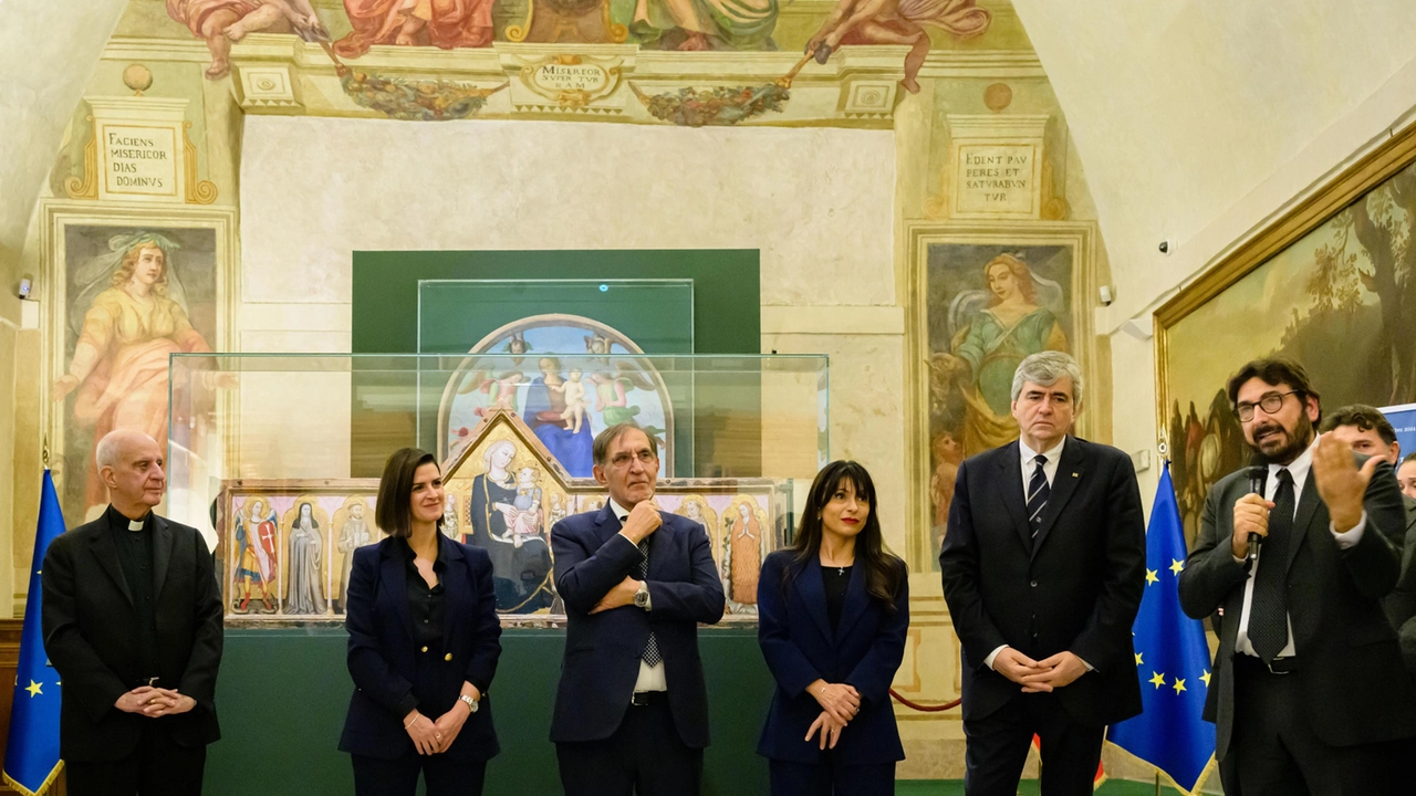 Esposizione a Palazzo della Minerva con opere di Cimabue e Perugino, celebrazione culturale per il Giubileo. Esposizione a Palazzo della Minerva con opere di Cimabue e Perugino, celebrazione culturale per il Giubileo.