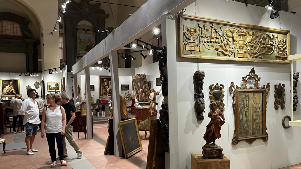 Venerdì 6. tornerà, per il secondo anno consecutivo, anche un momento di confronto sul mondo antiquario Venerdì 6. tornerà, per il secondo anno consecutivo, anche un momento di confronto sul mondo antiquario