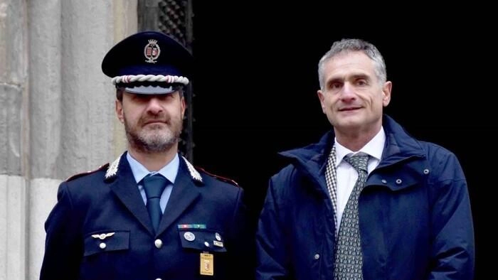 Il comandante della Polizia municipale, Emanuele Mattei, con l’assessore Rodolfo Braccalenti
