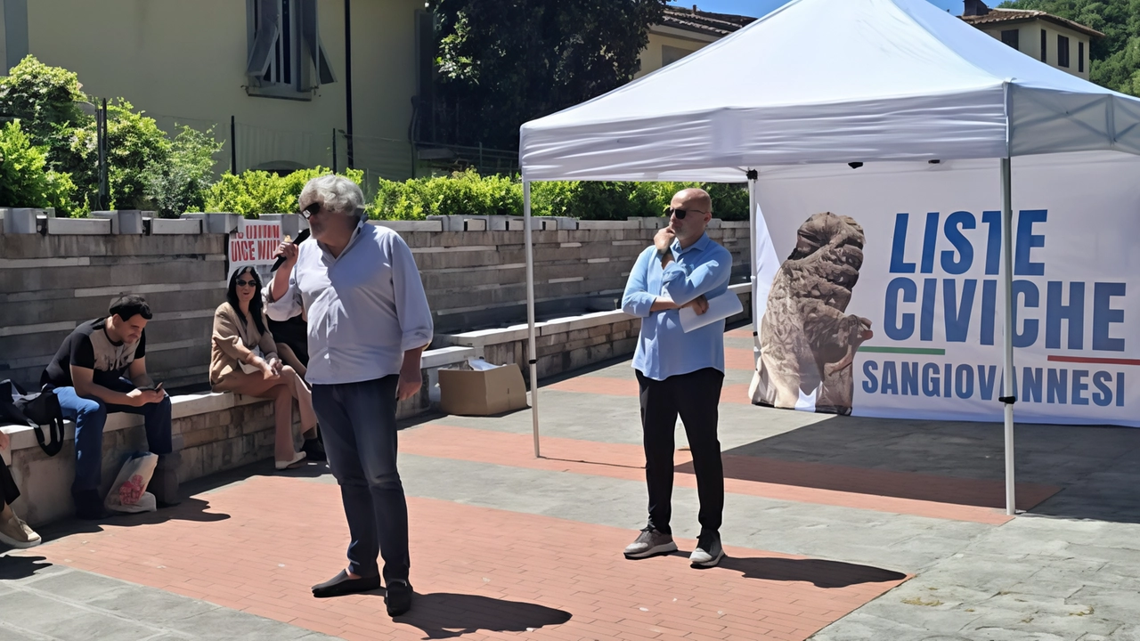Le liste civiche sangiovannesi il 24 maggio durante il presidio contro la tariffa «La. tassa, di puntuale, ha solo il risultato di gettare nel panico i cittadini» Le liste civiche sangiovannesi il 24 maggio durante il presidio contro la tariffa «La. tassa, di puntuale, ha solo il risultato di gettare nel panico i cittadini»