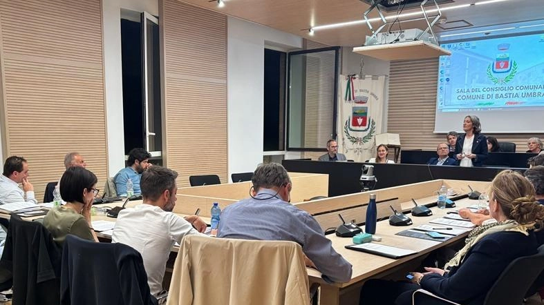 "In un momento cruciale per il futuro dello sport e del benessere della comunità, la minoranza in Consiglio ha... "In un momento cruciale per il futuro dello sport e del benessere della comunità, la minoranza in Consiglio ha...