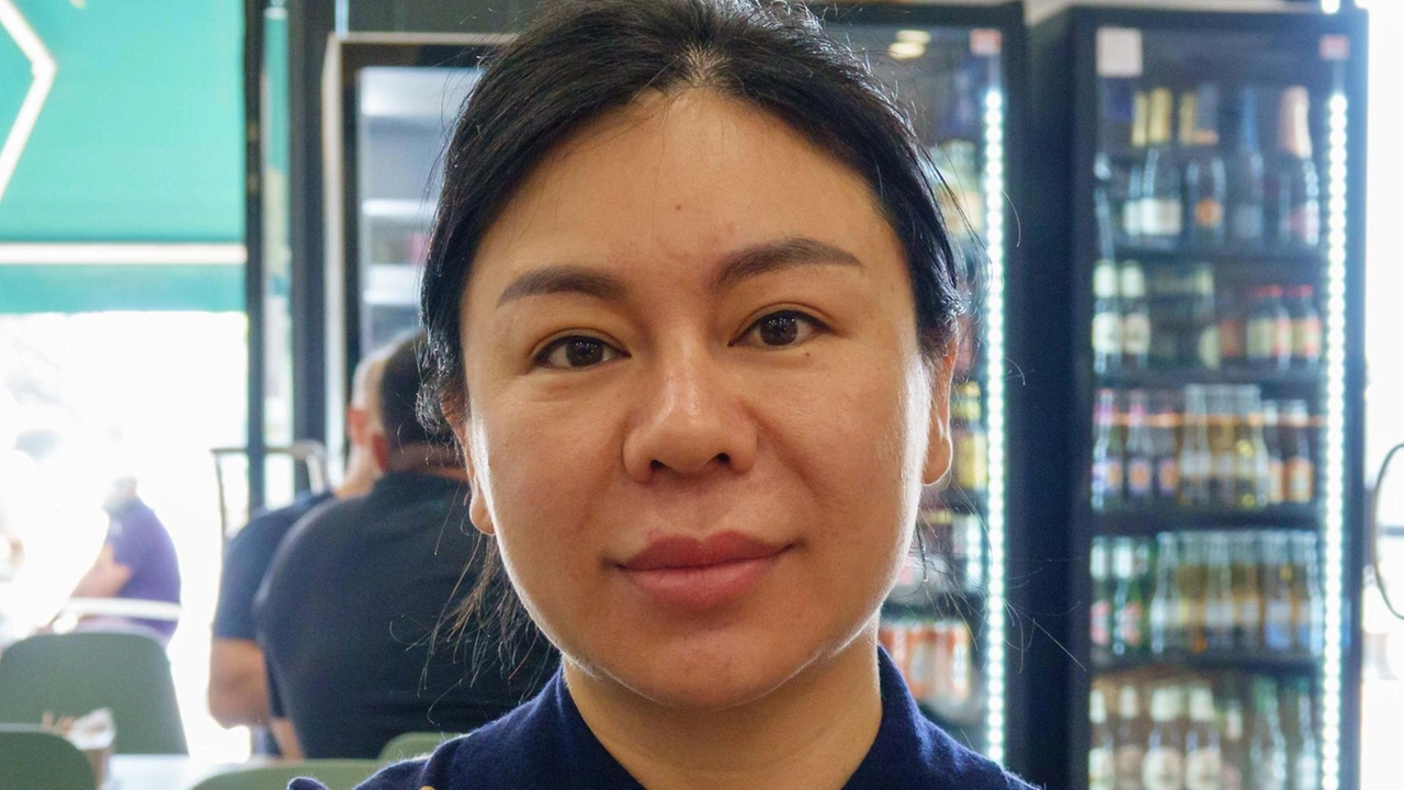 Lan Yizhen, conosciuta da tutti con il nome di Lucia, scelto per lei dalla sua insegnante di lingua italiana Lan Yizhen, conosciuta da tutti con il nome di Lucia, scelto per lei dalla sua insegnante di lingua italiana