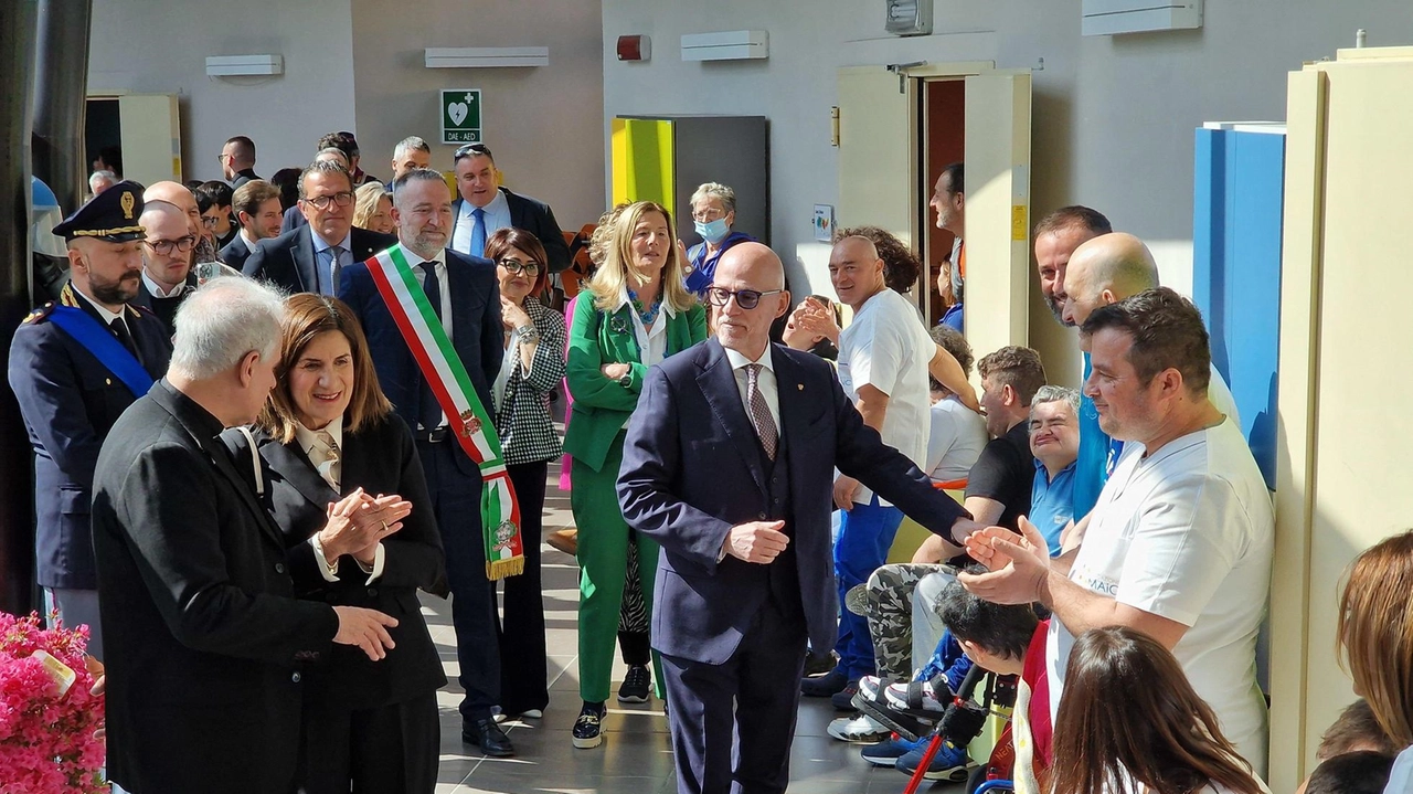 Le celebrazioni per il centosettantatreesimo anniversario della fondazione . La gratitudine del Prefetto. Per la prima volta la cerimonia si è svolta alla Maic. "Un piccolo segno di riconoscenza verso chi aiuta le persone più fragili".