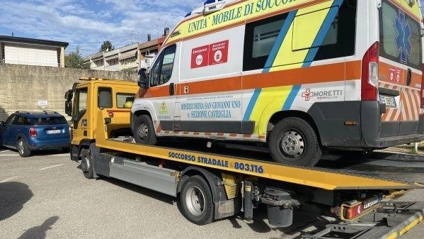 Ambulanza ko, parte la gara di solidarietà per raccogliere la cifra necessaria per l’acquisto di un nuovo mezzo di soccorso Ambulanza ko, parte la gara di solidarietà per raccogliere la cifra necessaria per l’acquisto di un nuovo mezzo di soccorso