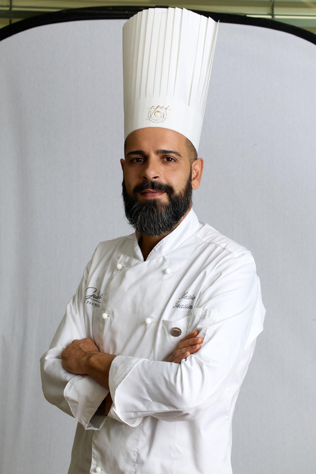 È morto Alessio Guastini, il maestro pasticciere aveva 45 anni. Il dolore di Iginio Massari: “Lascia un segno indelebile” È morto Alessio Guastini, il maestro pasticciere aveva 45 anni. Il dolore di Iginio Massari: “Lascia un segno indelebile”