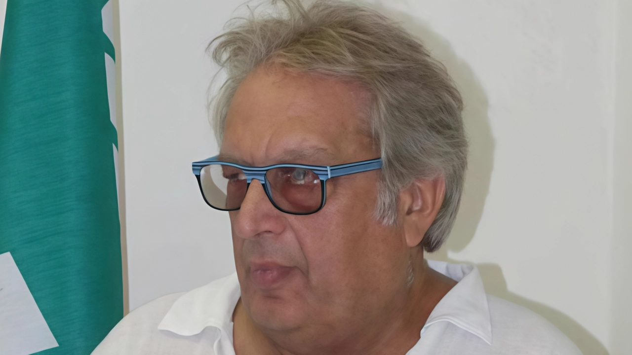 Athos Pastechi ex presidente della circoscrizione Torre del Lago ed ex assessore Athos Pastechi ex presidente della circoscrizione Torre del Lago ed ex assessore