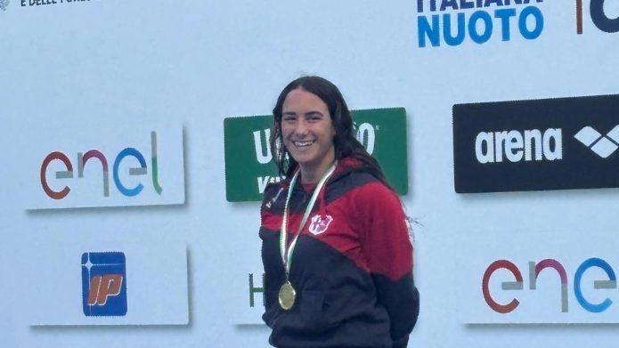 L’atleta è tesserata per la Spoleto Nuoto L’atleta è tesserata per la Spoleto Nuoto