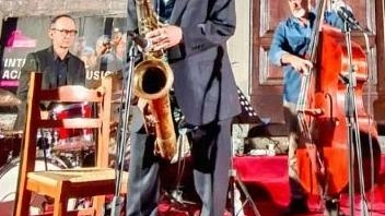 Scott Hamilton, incanto jazz. Emozioni alla Rocca di Ceserana grazie alla Idrotherm 2000