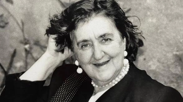 La poetessa Alda Merini. Fino a giugno c’è tempo per inviare i testi ed entrare nell’Antologia finale che ha visto, fra gli altri, nel 1991, anche. l’autrice milanese La poetessa Alda Merini. Fino a giugno c’è tempo per inviare i testi ed entrare nell’Antologia finale che ha visto, fra gli altri, nel 1991, anche. l’autrice milanese