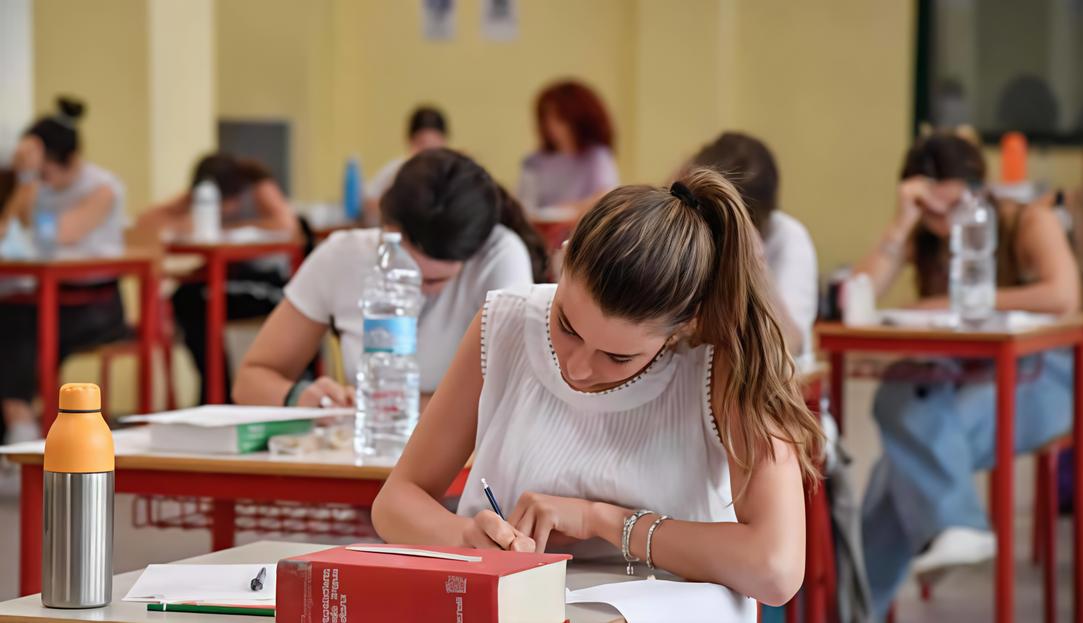 https://www.lanazione.it/image-service/view/acePublic/alias/contentid/ZjI1YjQ4NzktMGRjNS00/0/maturita-quella-notte-che-non-fa-dormire-come-cambia-lesame-al-tempo-dei-social.jpeg
