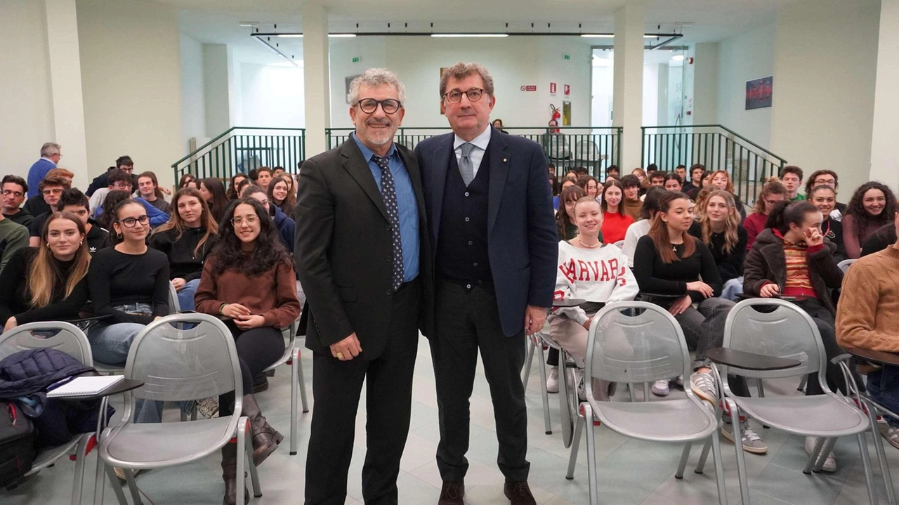 L’ex-manager di Intesa Luca Severini commenta l’operazione Monte dei Paschi di Siena Mediobanca L’ex-manager di Intesa Luca Severini commenta l’operazione Monte dei Paschi di Siena Mediobanca