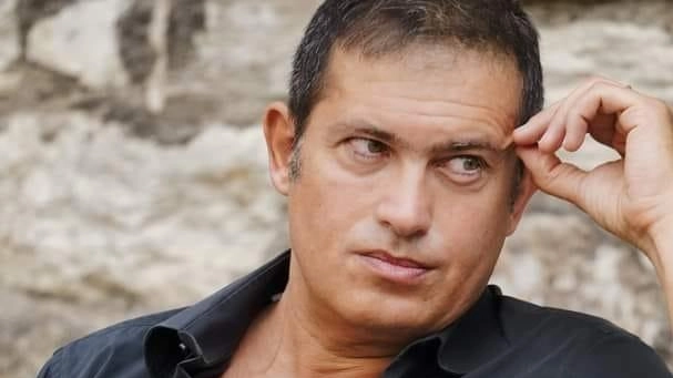 Nuova presentazione per “Io ti porterei”, il libro dello scrittore perugino Nicola Mariuccini, edito da Castelvecchi: l’appuntamento è per domani... Nuova presentazione per “Io ti porterei”, il libro dello scrittore perugino Nicola Mariuccini, edito da Castelvecchi: l’appuntamento è per domani...