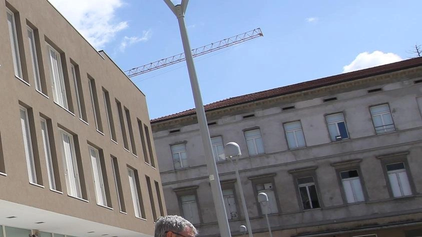 La piazza centrale della nuova Monteluce, oggetto di polemica politica La piazza centrale della nuova Monteluce, oggetto di polemica politica