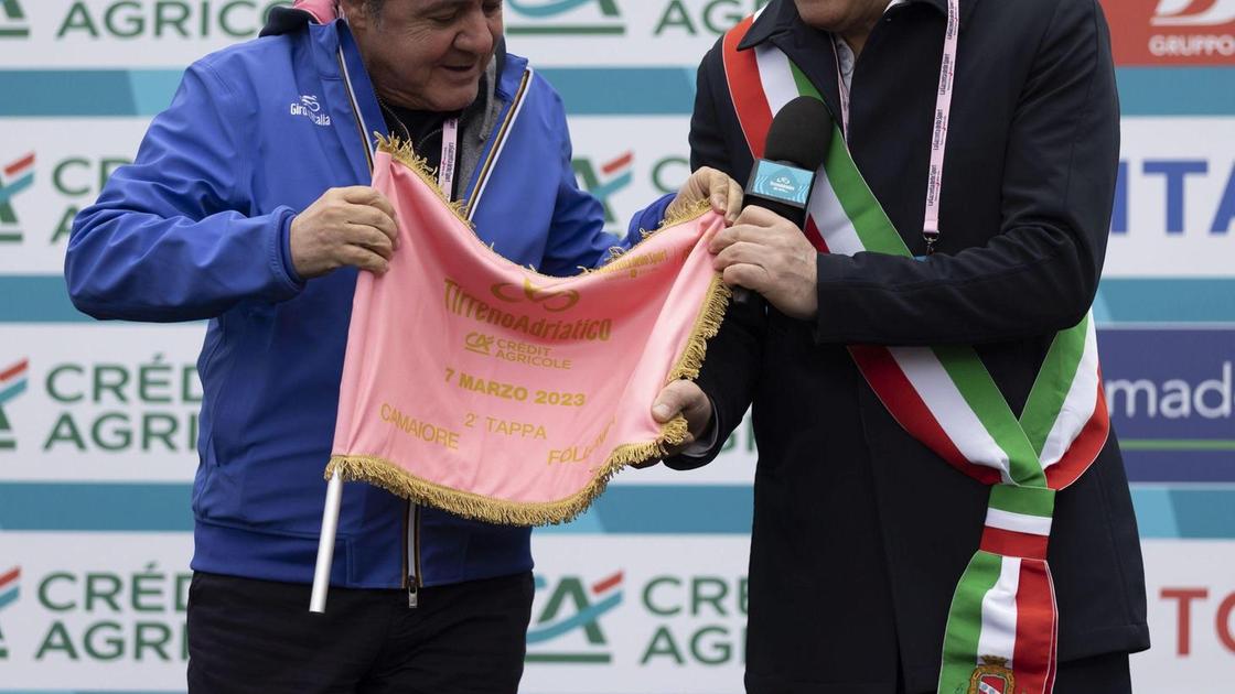 Corsa Tirreno Adriatico. La manifestazione sportiva resterà fino al 2027 Corsa Tirreno Adriatico. La manifestazione sportiva resterà fino al 2027