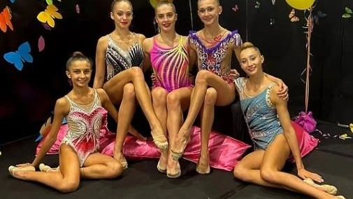 Le ragazze della ginnastica Motto subito in evidenza alle prime uscite Le ragazze della ginnastica Motto subito in evidenza alle prime uscite