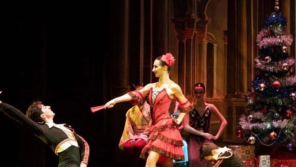 Il cartellone di “Foligno On Stage”, ideato e organizzato da Athanor Eventi, apre il nuovo anno con il balletto di... Il cartellone di “Foligno On Stage”, ideato e organizzato da Athanor Eventi, apre il nuovo anno con il balletto di...