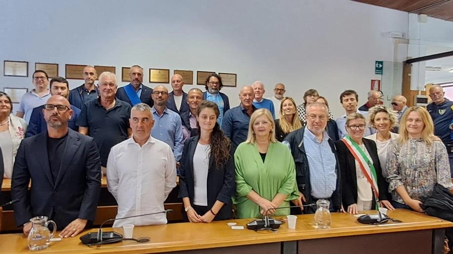 La sindaca e il consiglio comunale hanno conferito l’onorificenza all’allenatore "Uno sportivo che ha sempre tenuto alti i valori di lealtà e amore per il lavoro". La sindaca e il consiglio comunale hanno conferito l’onorificenza all’allenatore "Uno sportivo che ha sempre tenuto alti i valori di lealtà e amore per il lavoro".