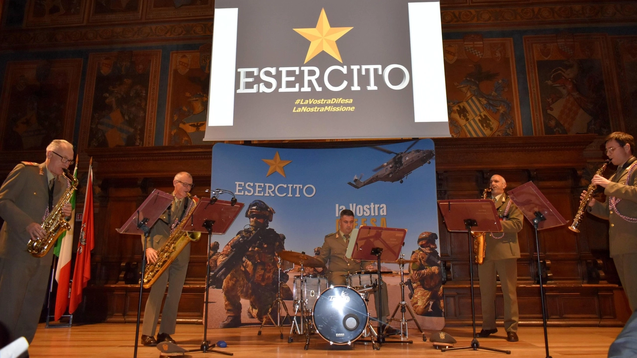 La Banda dell’Esercito durante l’esibizione alla Sala dei Notari La Banda dell’Esercito durante l’esibizione alla Sala dei Notari