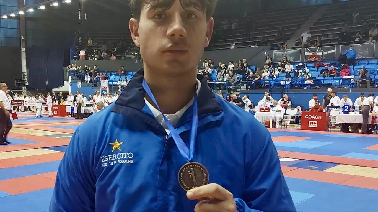 Il lucchese Andrea Bozzi ha conquistato la medaglia di bronzo Il lucchese Andrea Bozzi ha conquistato la medaglia di bronzo