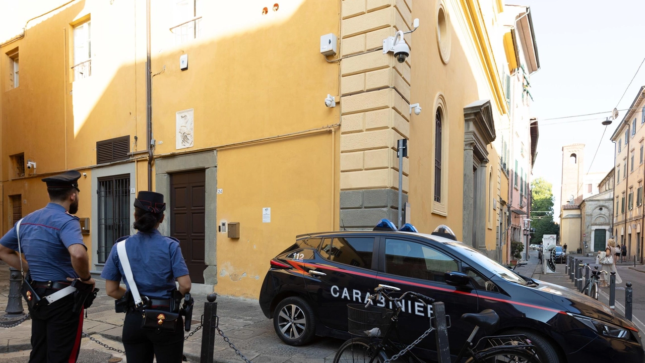 Decisi in comitati mirati in Prefettura gli interventi. Piazza del Duomo sorvegliata speciale. E attenzione a Camp Darby. L’utilizzo verrebbe autorizzato dalla Difesa. La protesta: "Chiudiamola". Decisi in comitati mirati in Prefettura gli interventi. Piazza del Duomo sorvegliata speciale. E attenzione a Camp Darby. L’utilizzo verrebbe autorizzato dalla Difesa. La protesta: "Chiudiamola".