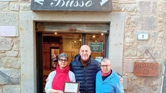 Dopo cinquantasei anni di attività sarà tirata giù la saracinesca della storica macelleria conosciuta, per la sua squisita salsiccia, anche in altre regioni Dopo cinquantasei anni di attività sarà tirata giù la saracinesca della storica macelleria conosciuta, per la sua squisita salsiccia, anche in altre regioni
