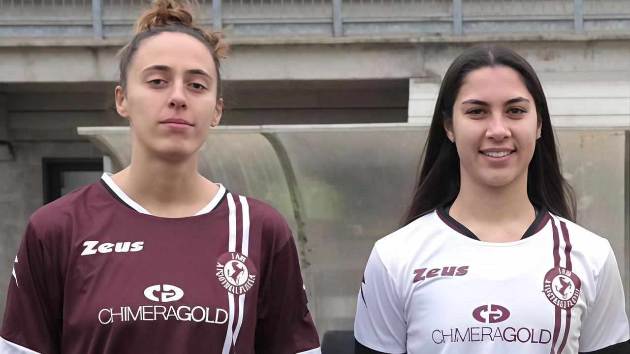 L’Arezzo femminile oggi a Parma con i marchi Unoaerre e Gp Motors sulle divise L’Arezzo femminile oggi a Parma con i marchi Unoaerre e Gp Motors sulle divise