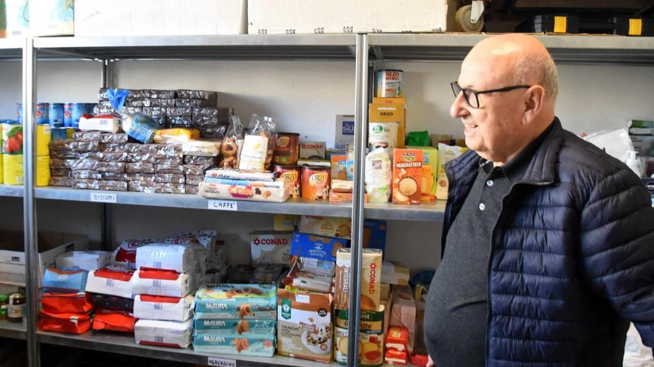 Giorgio Roventini ha organizzato, con attenzione certosina,. il settore degli indumenti