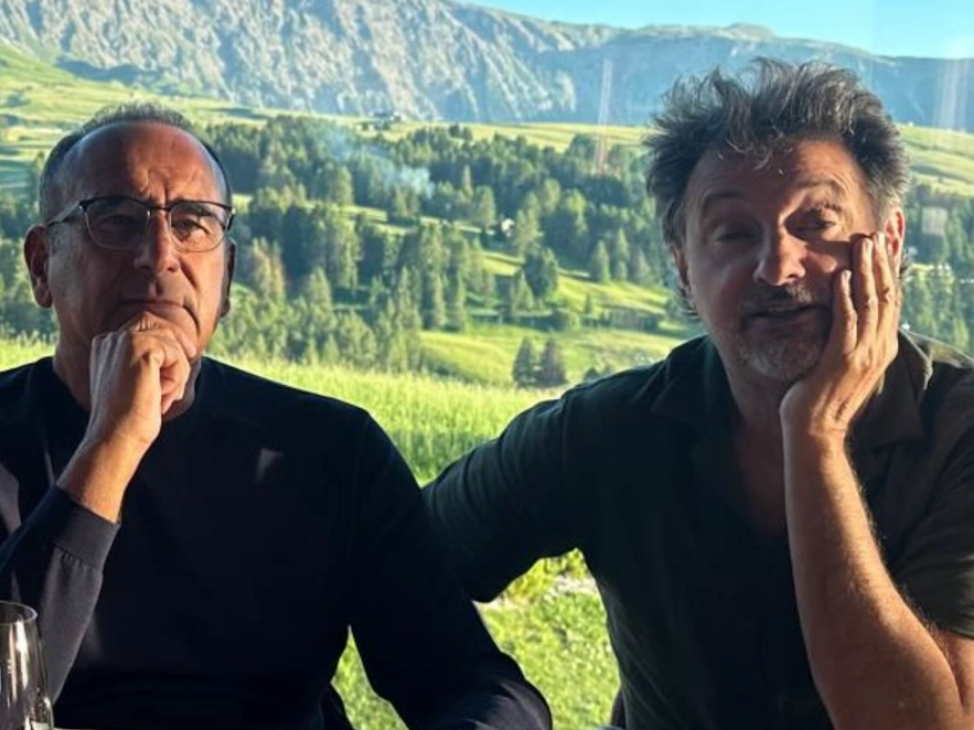 Carlo Conti e Leonardo Pieraccioni in montagna (foto pubblicata su Instagram da Conti)