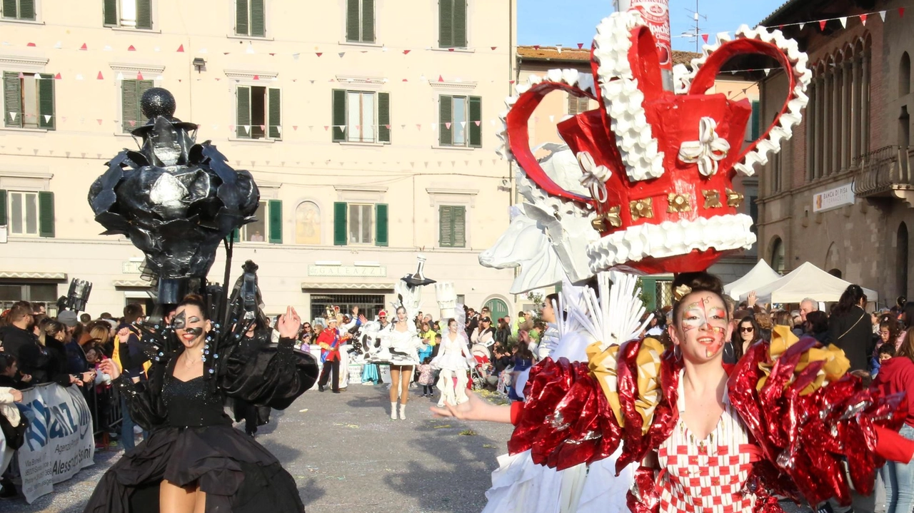 Il Carnevale di Santa Croce si prepara per il 2025 con nuove maschere e temi. Nuove cariche sociali e date delle sfilate annunciate. Il Carnevale di Santa Croce si prepara per il 2025 con nuove maschere e temi. Nuove cariche sociali e date delle sfilate annunciate.