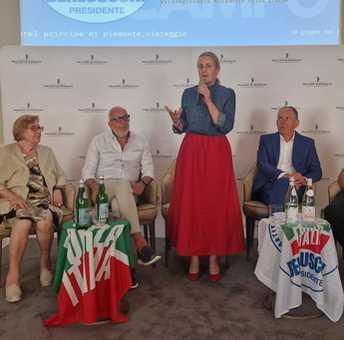 https://www.lanazione.it/image-service/view/acePublic/alias/contentid/ZjNiOGI4ODItNzIyMS00/0/giovani-sport-e-valori-grande-partecipazione-al-convegno-di-forza-italia.jpeg