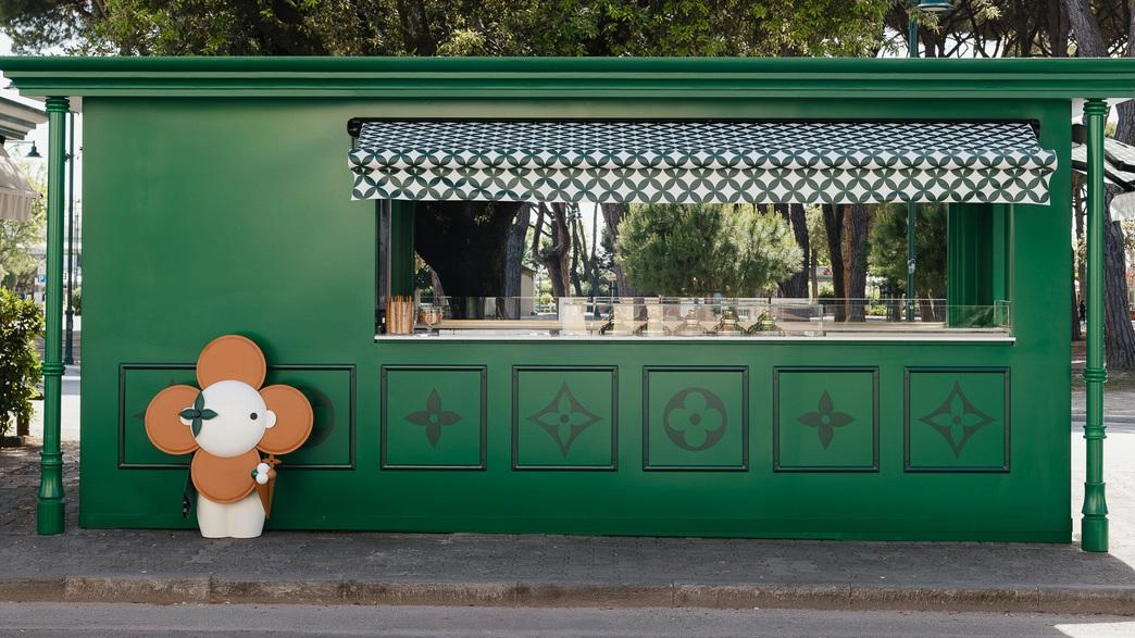 La gelateria griffata Vuitton è la più social dell'estate in Versilia: tanti influencer la raccontano nei loro video La gelateria griffata Vuitton è la più social dell'estate in Versilia: tanti influencer la raccontano nei loro video