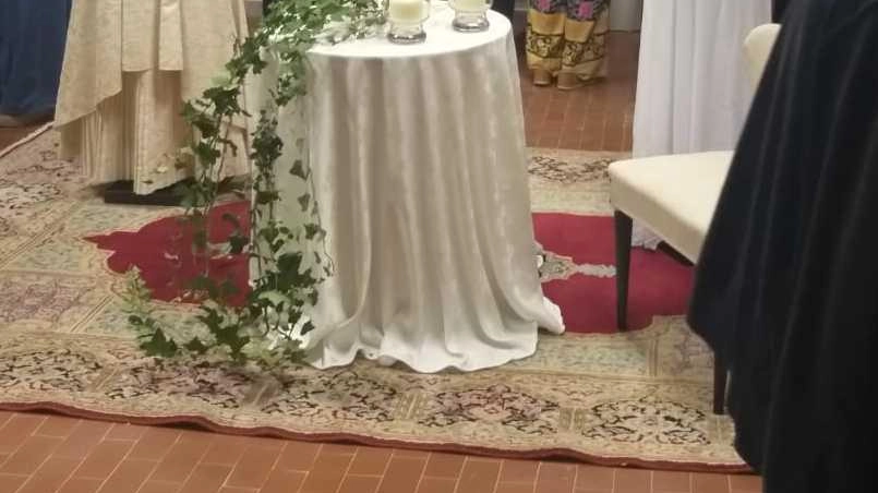 In corso la mostra dedicata ai matrimoni, documentario inedito sulla Via delle Apuane In corso la mostra dedicata ai matrimoni, documentario inedito sulla Via delle Apuane