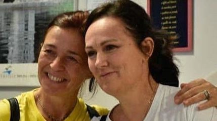 Manuela Guidi e Ilaria Grazioli le madri della coppia di giovani fidanzati che hanno lasciato un ricordo indelibile nel cuore di tutti i Viareggini Manuela Guidi e Ilaria Grazioli le madri della coppia di giovani fidanzati che hanno lasciato un ricordo indelibile nel cuore di tutti i Viareggini