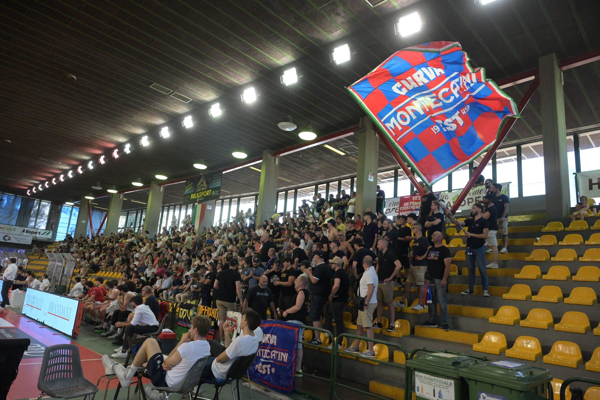 Herons, popolo rossoblu in marcia. Pronta l’invasione di Cento. In mille per il sogno Serie A2 Herons, popolo rossoblu in marcia. Pronta l’invasione di Cento. In mille per il sogno Serie A2