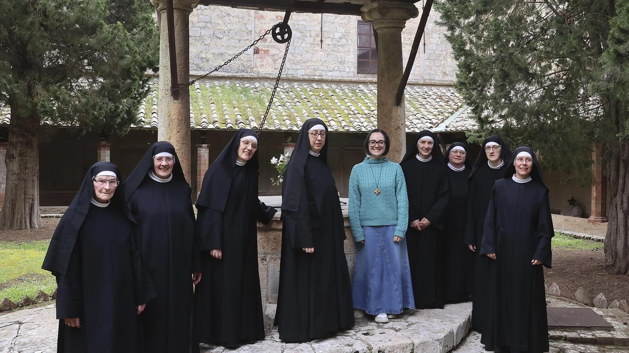 All’Eremo di Lecceto si respira aria di festa, Suor Sara Cozzolongo guida la comunità: "E’ stato qui molte volte, siamo certe che esprimerà i doni che Dio gli ha dato" . All’Eremo di Lecceto si respira aria di festa, Suor Sara Cozzolongo guida la comunità: "E’ stato qui molte volte, siamo certe che esprimerà i doni che Dio gli ha dato" .
