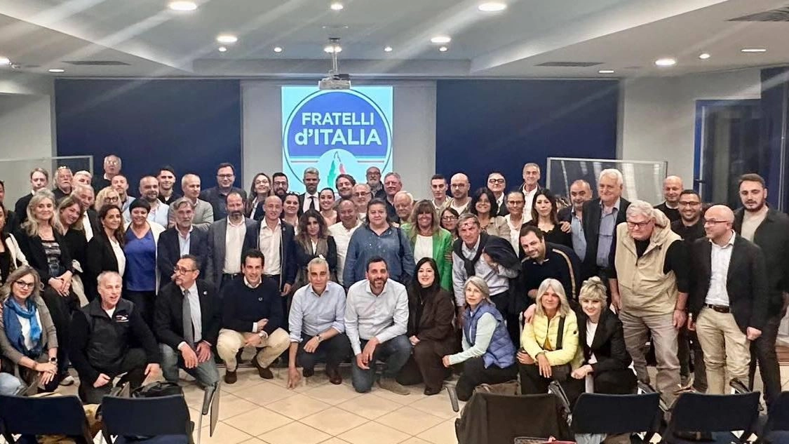 La visita di Alessandro Tomasi a Pisa insieme ai rappresentati di Fratelli d’Italia La visita di Alessandro Tomasi a Pisa insieme ai rappresentati di Fratelli d’Italia