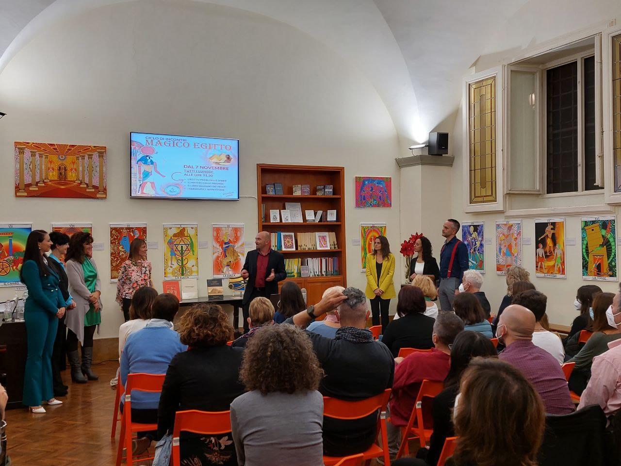 “La via della spada tra Oriente e Occidente” “La via della spada tra Oriente e Occidente”
