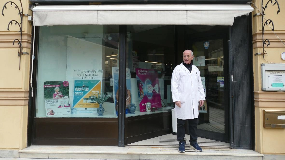 Anche la farmacia di turno è rimasta isolata, e le persone non hanno potuto contattare telefonicamente il dottor Russo a Campotizzoro Anche la farmacia di turno è rimasta isolata, e le persone non hanno potuto contattare telefonicamente il dottor Russo a Campotizzoro