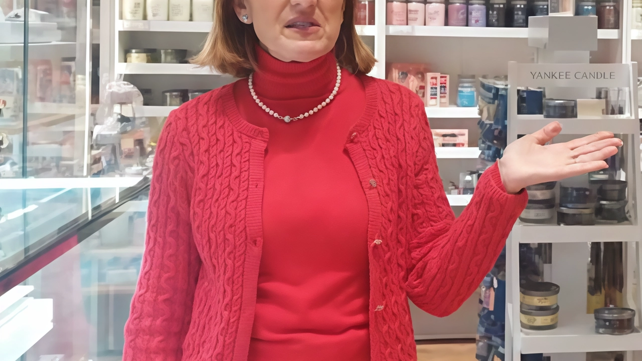 Barbara Dini, titolare della gioielleria di via Roma: ha inseguito il ladro per il Corso Barbara Dini, titolare della gioielleria di via Roma: ha inseguito il ladro per il Corso