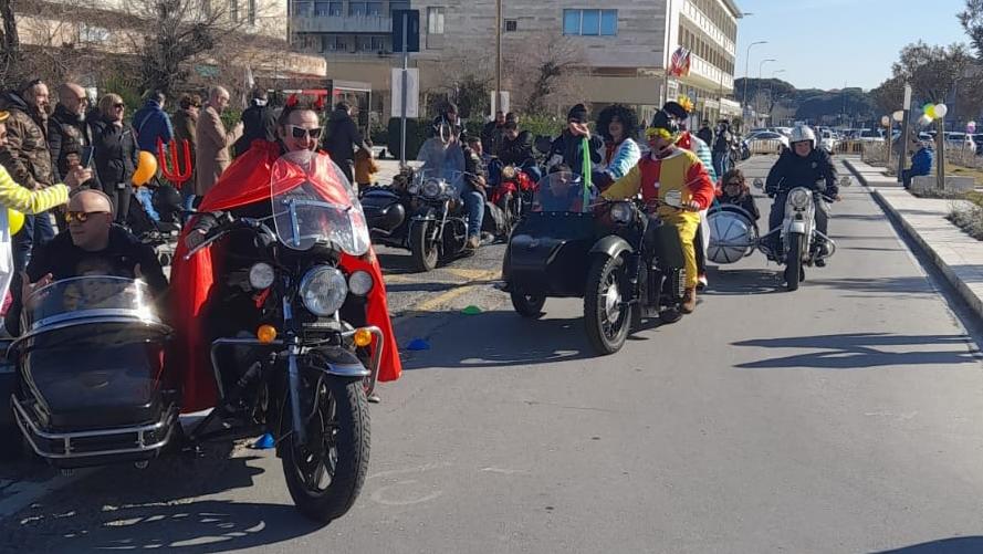 maschere in moto per un sorriso la festa per ragazzi e ragazze con disabilità da Lanazione.it maschere in moto per un sorriso la festa per ragazzi e ragazze con disabilità