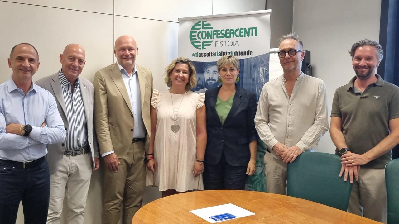 Alcuni dei protagonisti dell’incontro organizzato da Confesercenti Alcuni dei protagonisti dell’incontro organizzato da Confesercenti