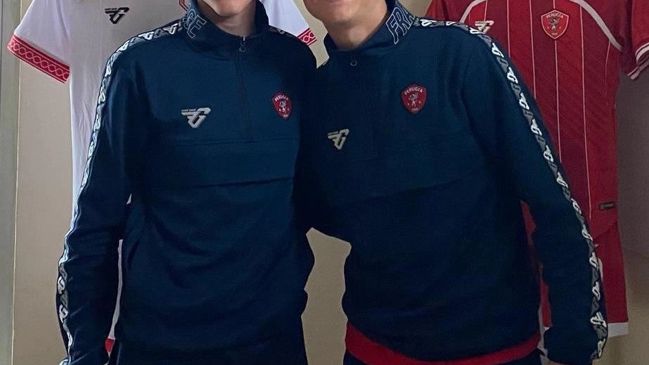 I biancorossi dell’Under 16 Kroni e Raffaelli I biancorossi dell’Under 16 Kroni e Raffaelli