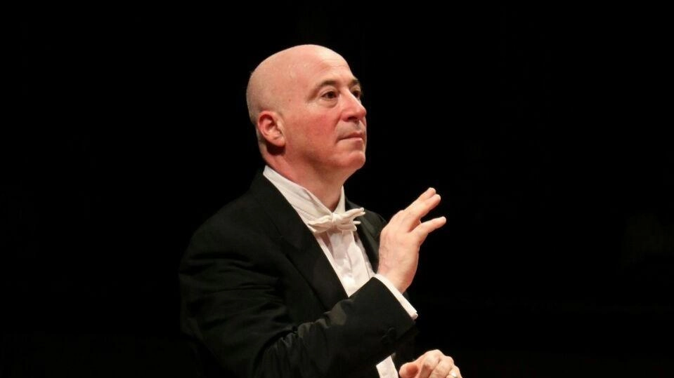 L'orchestra sinfonica "Città di Grosseto" si esibirà al teatro degli Industri con un programma dedicato a Schumann e Beethoven. Diretta da Giovanni Ferrauto, con il pianista solista Maurizio Barboro, si eseguiranno opere di grande rilievo. L'orchestra sinfonica "Città di Grosseto" si esibirà al teatro degli Industri con un programma dedicato a Schumann e Beethoven. Diretta da Giovanni Ferrauto, con il pianista solista Maurizio Barboro, si eseguiranno opere di grande rilievo.