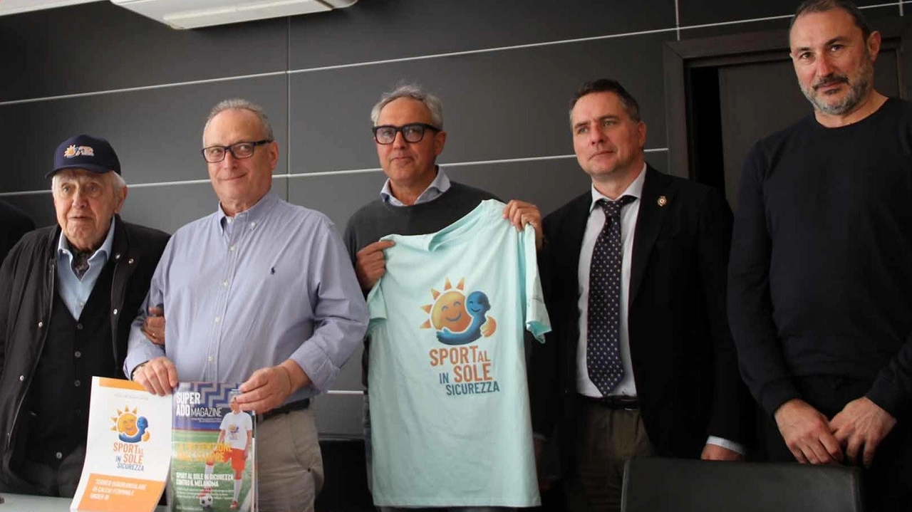 Da sinistra il professor Mario Tomassini, Luigi Repace, Marco Tomassini, Mirco Pallotti e Andrea Cappelletti (foto Sandro Allegrini) Da sinistra il professor Mario Tomassini, Luigi Repace, Marco Tomassini, Mirco Pallotti e Andrea Cappelletti (foto Sandro Allegrini)