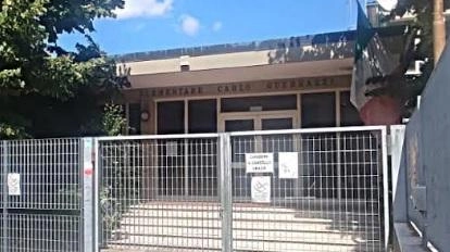 Al via i lavori per la messa in sicurezza del plesso scolastico Guerrazzi di via Magenta. Si tratta di un... Al via i lavori per la messa in sicurezza del plesso scolastico Guerrazzi di via Magenta. Si tratta di un...