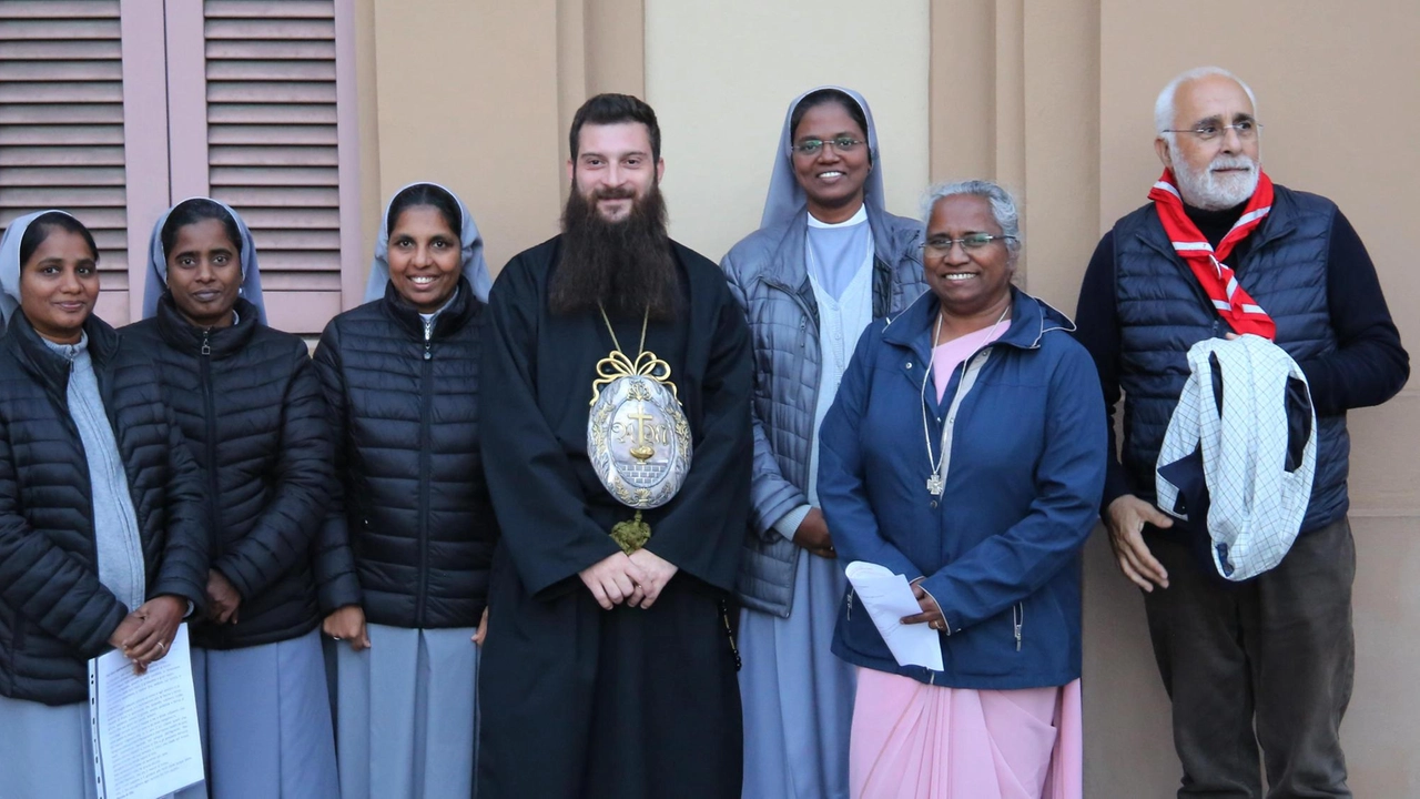 Festa per accogliere tre suore della Famiglia del Sacro Cuore (Foto Germogli) Festa per accogliere tre suore della Famiglia del Sacro Cuore (Foto Germogli)