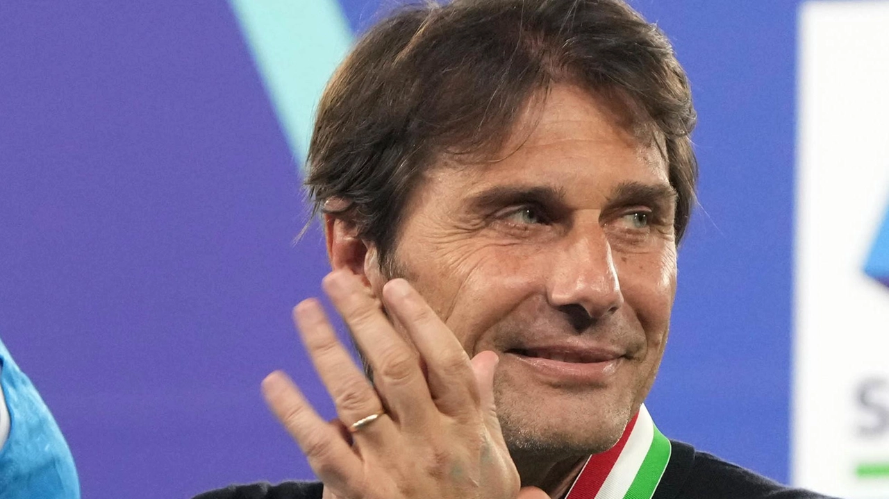Si avvicina il momento nel quale ripartirà ufficialmente la nuova stagione dell’Arezzo. Gli amaranto, come annunciato ormai circa un mese... Si avvicina il momento nel quale ripartirà ufficialmente la nuova stagione dell’Arezzo. Gli amaranto, come annunciato ormai circa un mese...