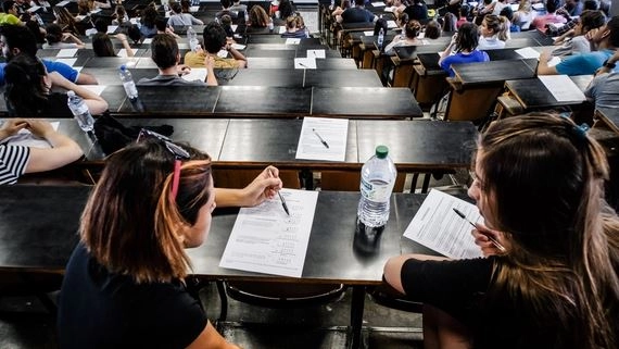Il rilancio dei finanziamenti alle università garantirà loro una maggiore competitività Il rilancio dei finanziamenti alle università garantirà loro una maggiore competitività