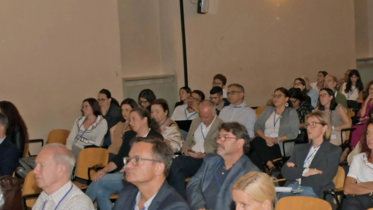 Si riapre l'Università dell'Età Libera di Bibbiena con un nuovo percorso di studi e una lezione concerto di Michele Mignone per celebrare Puccini. Iscrizioni aperte a 50 euro. Si riapre l'Università dell'Età Libera di Bibbiena con un nuovo percorso di studi e una lezione concerto di Michele Mignone per celebrare Puccini. Iscrizioni aperte a 50 euro.